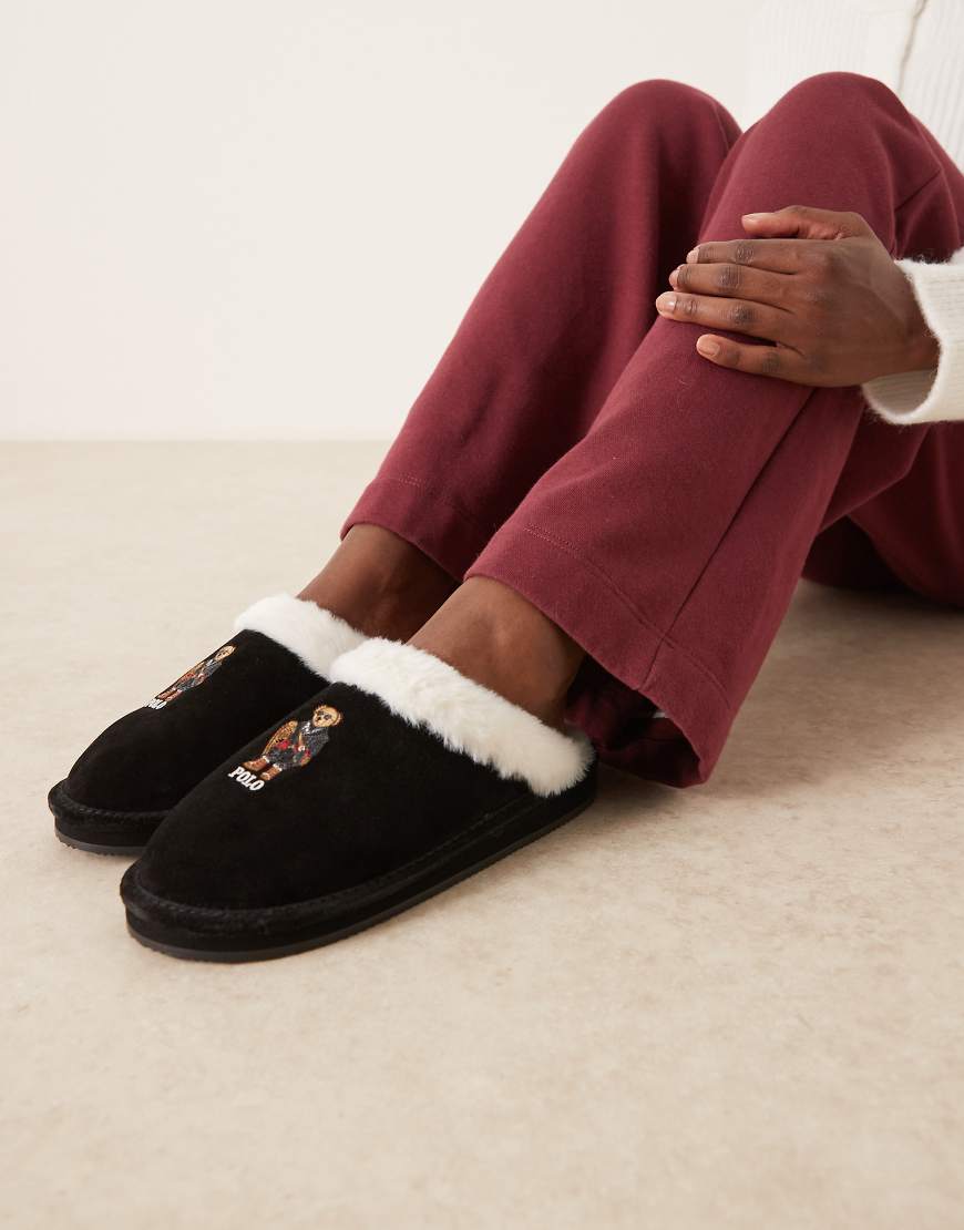 Polo Ralph Lauren - Kayleigh - Flache Hausschuhe in Schwarz mit Polo Bear von Polo Ralph Lauren