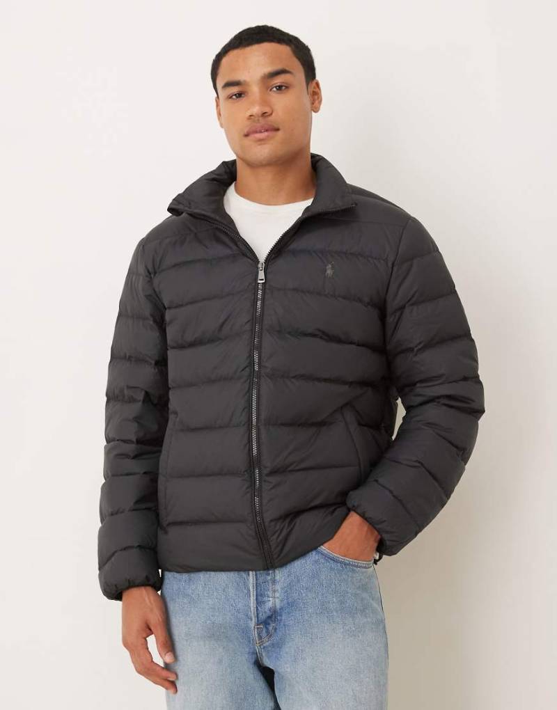Polo Ralph Lauren - Leichte, isolierte Pufferjacke in Schwarz mit Markenlogo von Polo Ralph Lauren