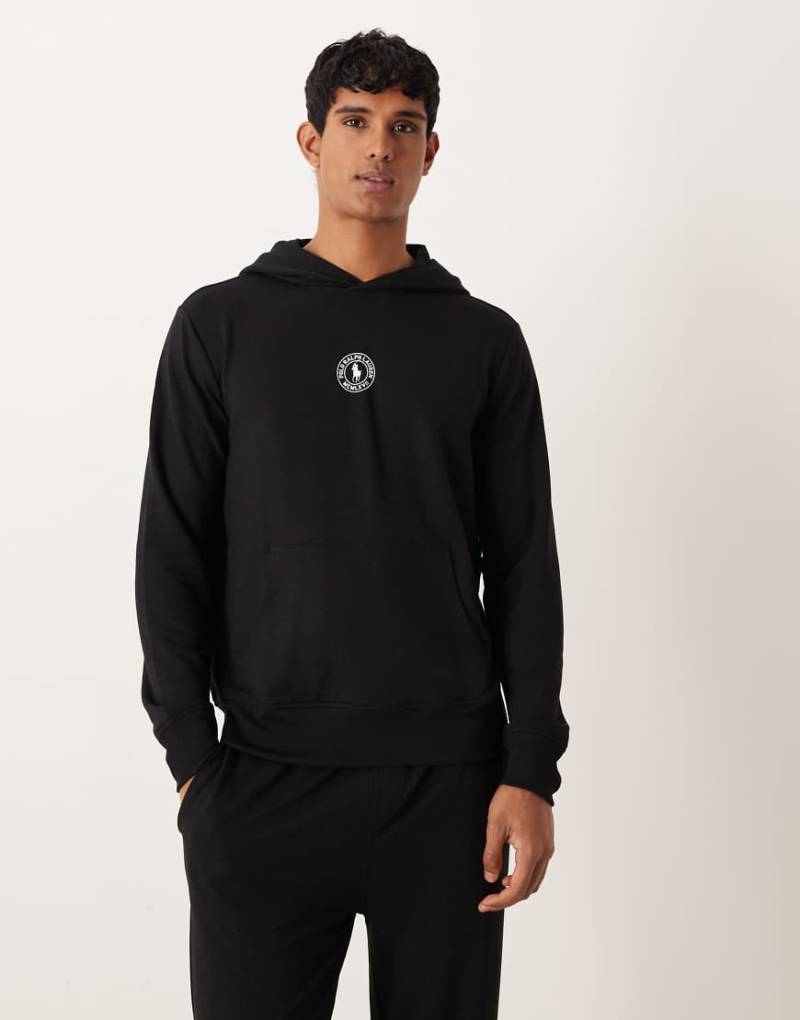 Polo Ralph Lauren - Lounge-Kapuzenpullover in Schwarz mit mittigem Markenlogo, Kombiteil von Polo Ralph Lauren