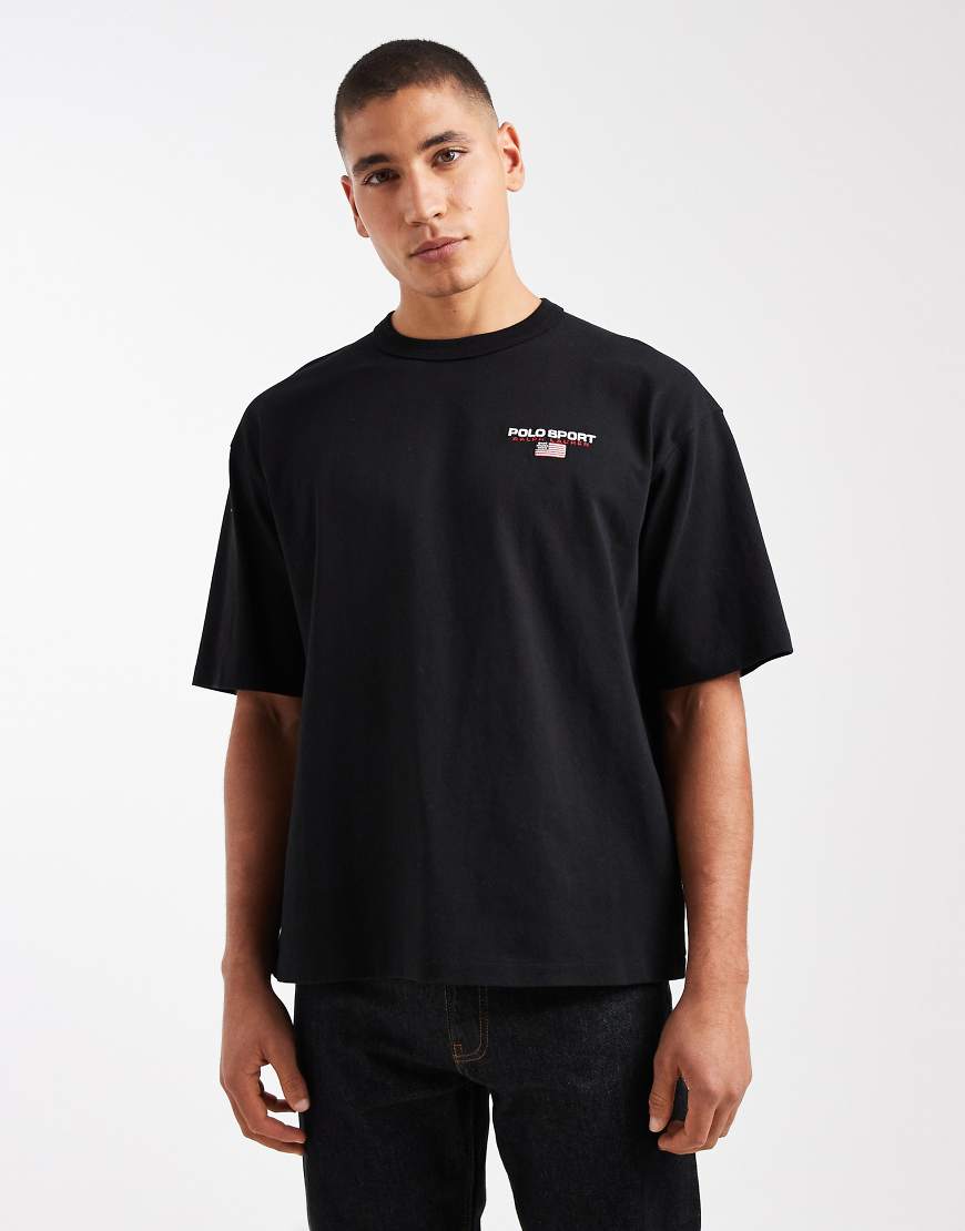 Polo Ralph Lauren - Sport Capsule - Relaxed-Fit-T-Shirt aus schwerem Stoff in Schwarz mit kleinem Flaggen-Logo von Polo Ralph Lauren