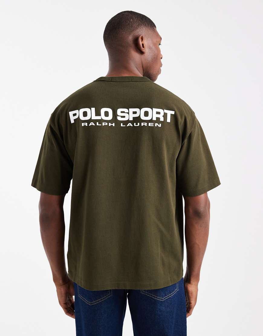 Polo Ralph Lauren - Sport Capsule - Relaxed-Fit-T-Shirt in Olivgrün mit Flaggenlogo auf dem Rücken von Polo Ralph Lauren
