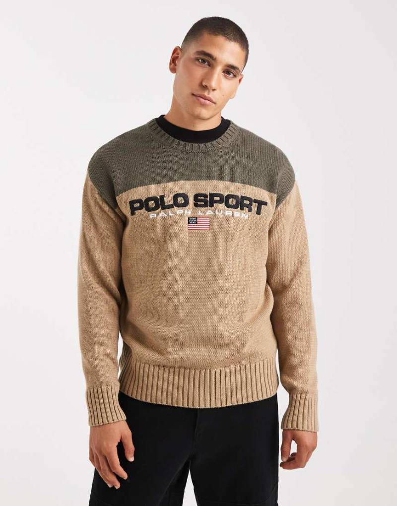 Polo Ralph Lauren - Sport - Pullover aus schwerem Baumwollstrick in Beige/Grün mit Farbblockdesign und Flaggenlogo-Neutral von Polo Ralph Lauren