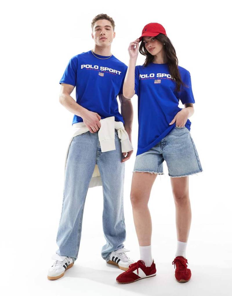 Polo Ralph Lauren - Sport Capsule - Unisex-T-Shirt in Königsblau mit klassischem Oversize-Schnitt und großem Flaggen-Logo auf der Brust von Polo Ralph Lauren