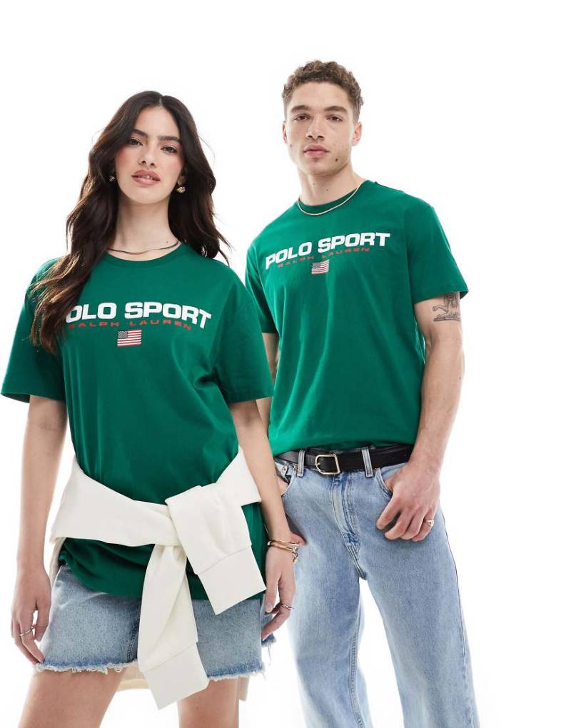 Polo Ralph Lauren - Sport Capsule - Unisex-T-Shirt in mittlerem Grün mit klassischem Oversize-Schnitt und großem Flaggen-Logo auf der Brust von Polo Ralph Lauren