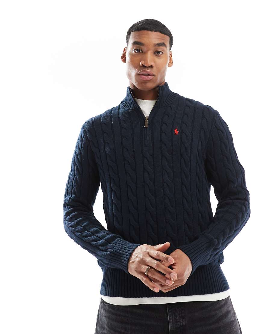 Polo Ralph Lauren - Strickpullover mit Markenlogo, halblangem Reißverschluss und Zopfmuster in Marineblau von Polo Ralph Lauren