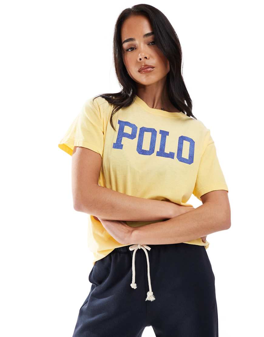 Polo Ralph Lauren - T-Shirt in Gelb mit Print auf der Brust Polo Ralph Lauren - T-Shirt in Gelb mit Print auf der Brust von Polo Ralph Lauren