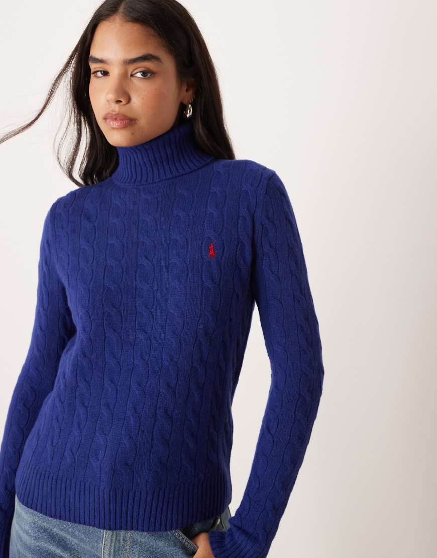Polo Ralph Lauren - Zopfstrickpullover in Marineblau mit Rollkragen und Logo von Polo Ralph Lauren