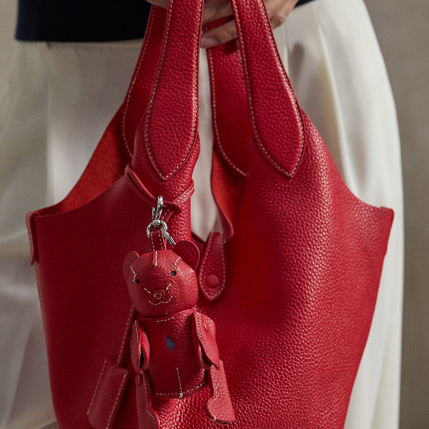 Taschenanhänger aus Leder mit Polo Bear von Polo Ralph Lauren