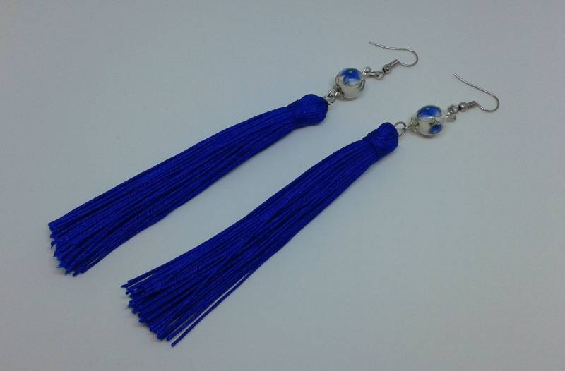 Blaue Quaste Perle Ohrringe, Quastenohrringe, Perlenohrringe, Weiß Und Blau Modeschmuck, Große Geschenk-Idee von Polumia