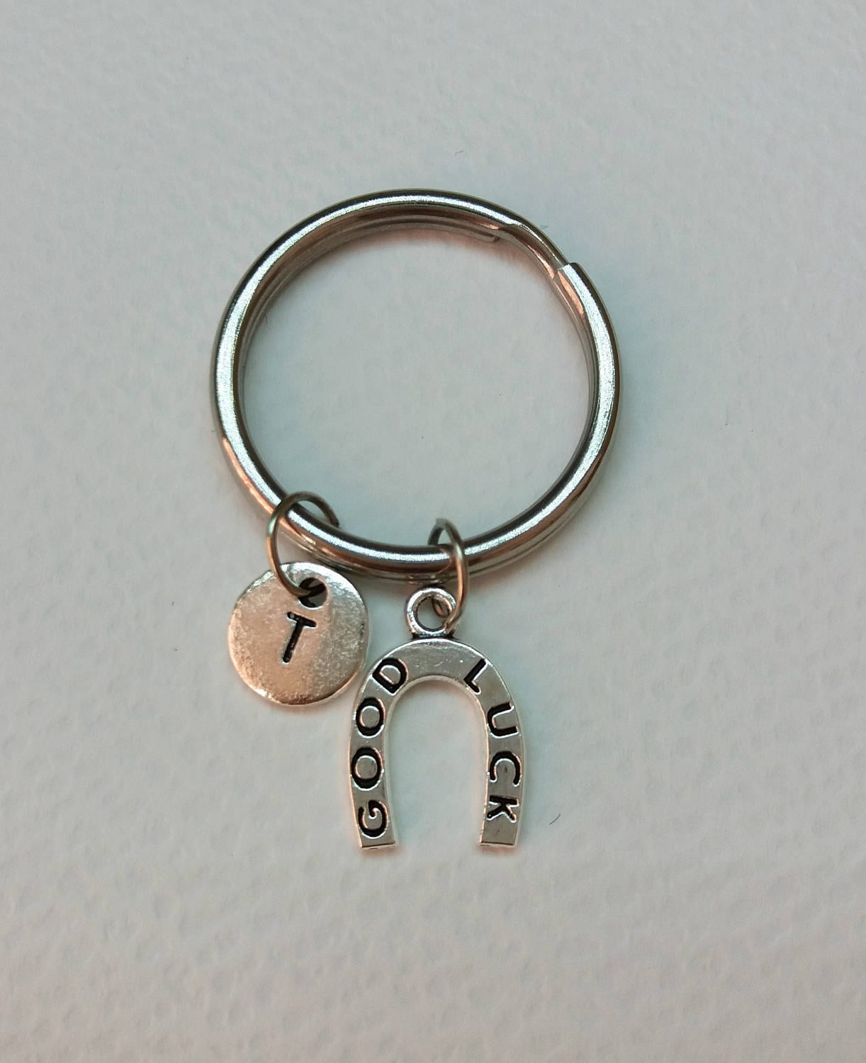 Kleine Hufeisen Schlüsselanhänger, Viel Glück Personalisierte Erste Anfänglichen Charme, Angepasst, Monogramm von Polumia