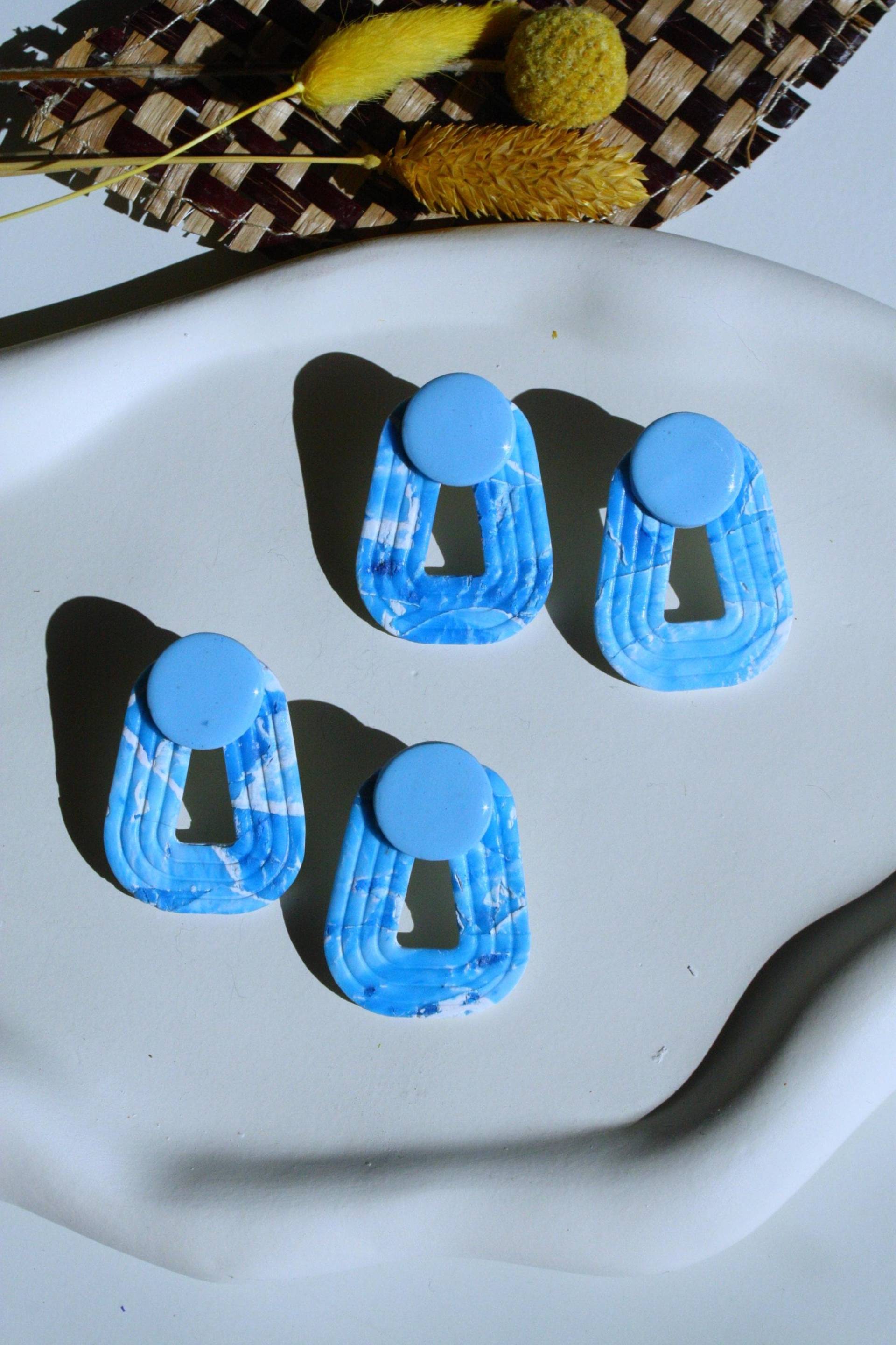 Ava // Statement-Ohrringe Aus Polymer Clay, Uv-Resin Und Edelstahl Mit Einzigartiger, Blauer Musterung Unikat Ava // Statement-Ohrringe Aus Polymer Clay, Uv-Resin Und Edelstahl Mit Einzigartiger, Blauer Musterung Unikat von PolyphonieDesign