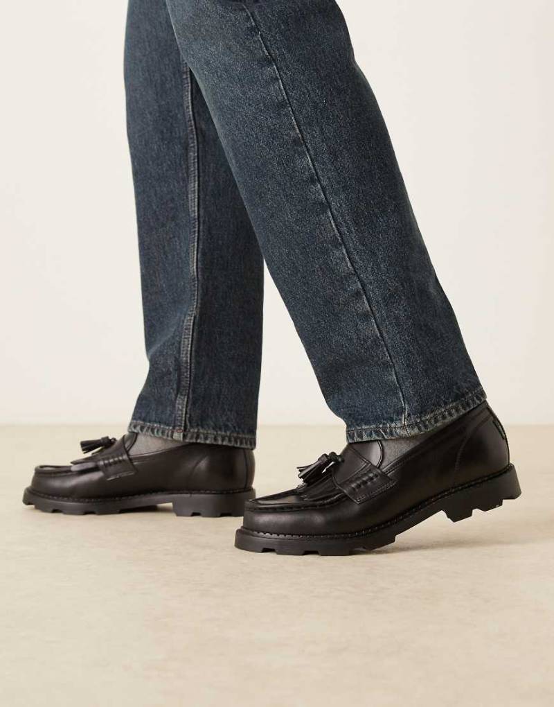 Pompeii - Modena - Leder-Loafer in Schwarz mit Quasten von Pompeii UK