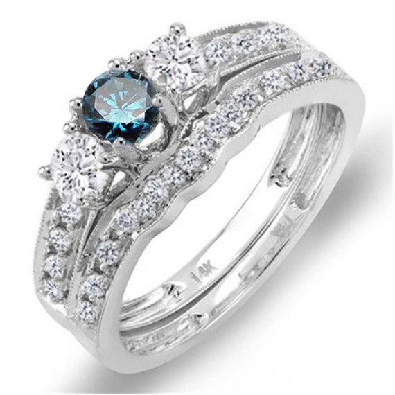 Blaue Und Weiße Diamanten, Drei Stein Diamant Verlobungsring Set, Blau Weiß Diamantring, Vintage Ring Set von Pompeii3