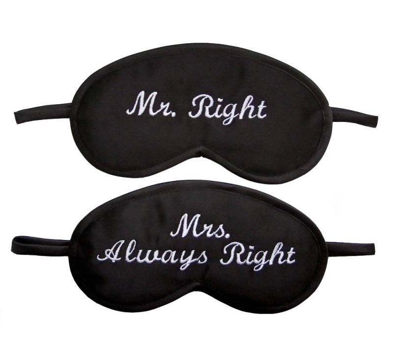 Mr Right Mrs Always Schlafmasken, Blindfolds Set Für 2, Hochzeitsgeschenk Schwarze Schlafauge Maske, Textstickerei Zwei, Frau Und Mann Mr Right Mrs Always Schlafmasken, Blindfolds Set Für 2, Hochzeitsgeschenk Schwarze Schlafauge Maske, Textstickerei Zwei, Frau Und Mann von PomponDesigns