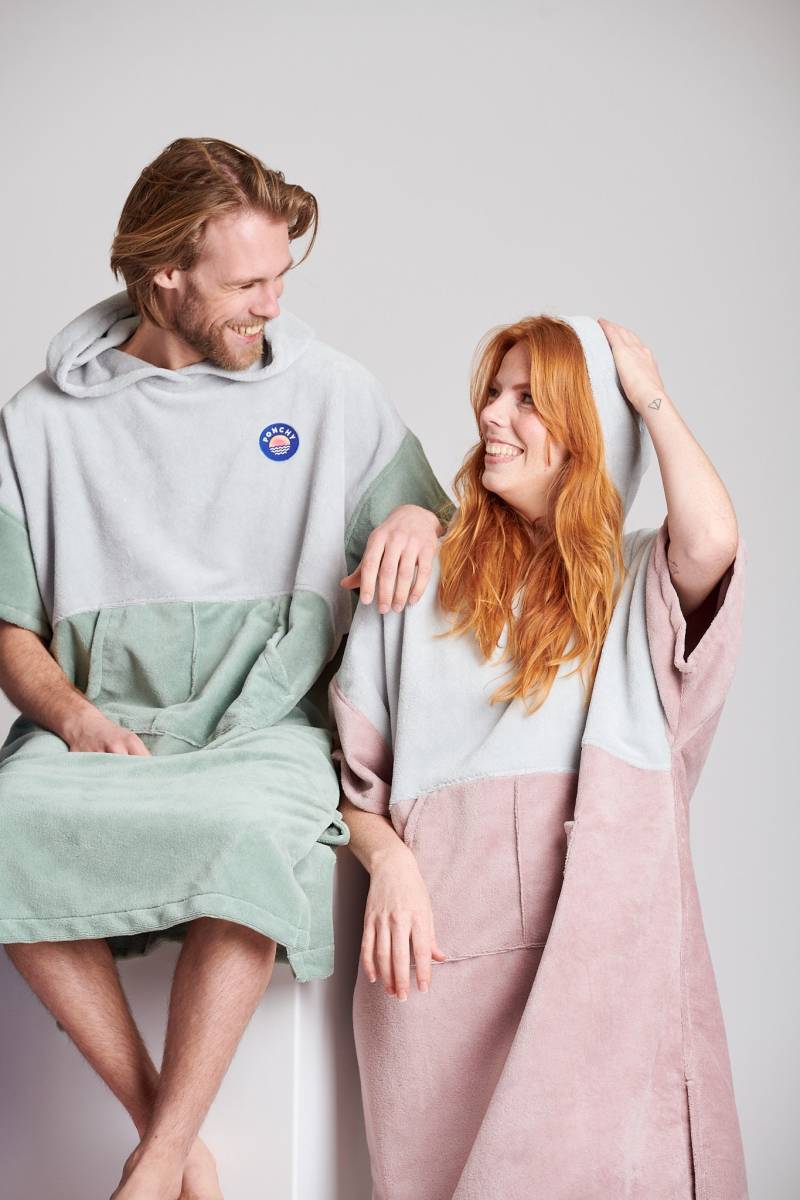 Ponchy - Zweifarbiger Bambus Surf Poncho von PonchyStore