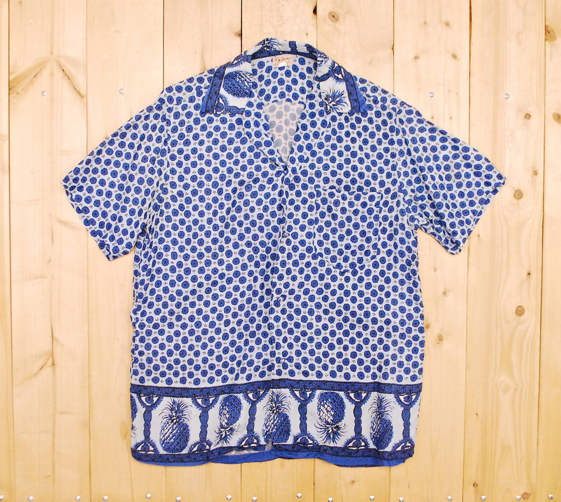 Jahrgang 1930 Alle Silk Hawaiian Shirt/Mcinerny Honolulu Pinapples Print Cowpunk Rockabilly Retro Sammlerstück Selten von PontiacDryGoods
