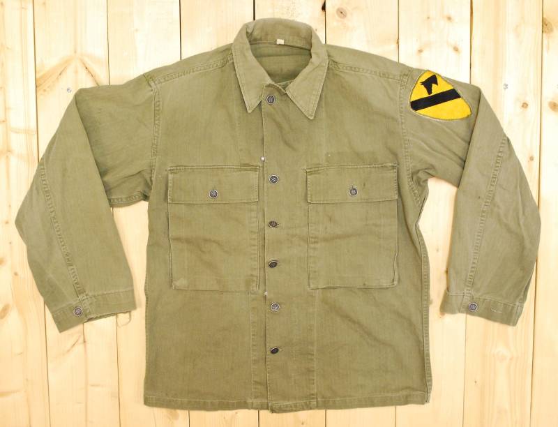 Jahrgang 1940 Ww2 Us-Armee Hbt Olive Kampf Müdigkeit Shirt/1. Kavallerie Patch "Hölle Für Leder" Retro Sammlerstück Selten von PontiacDryGoods