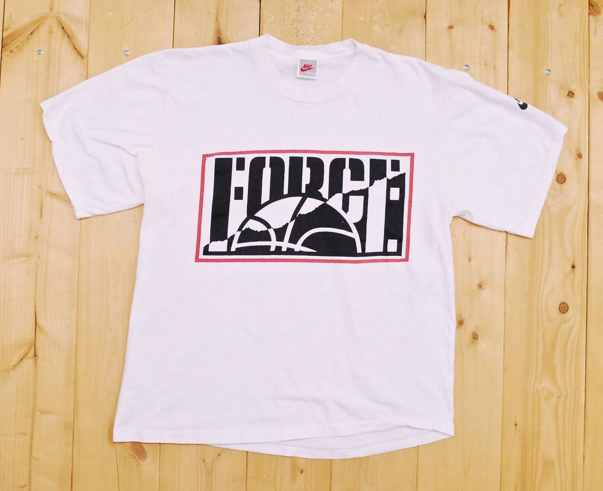 Jahrgang 1990 Weiß Nike Force T-Shirt/Hergestellt in U.s.a. Retro Sammlerstück Selten von PontiacDryGoods