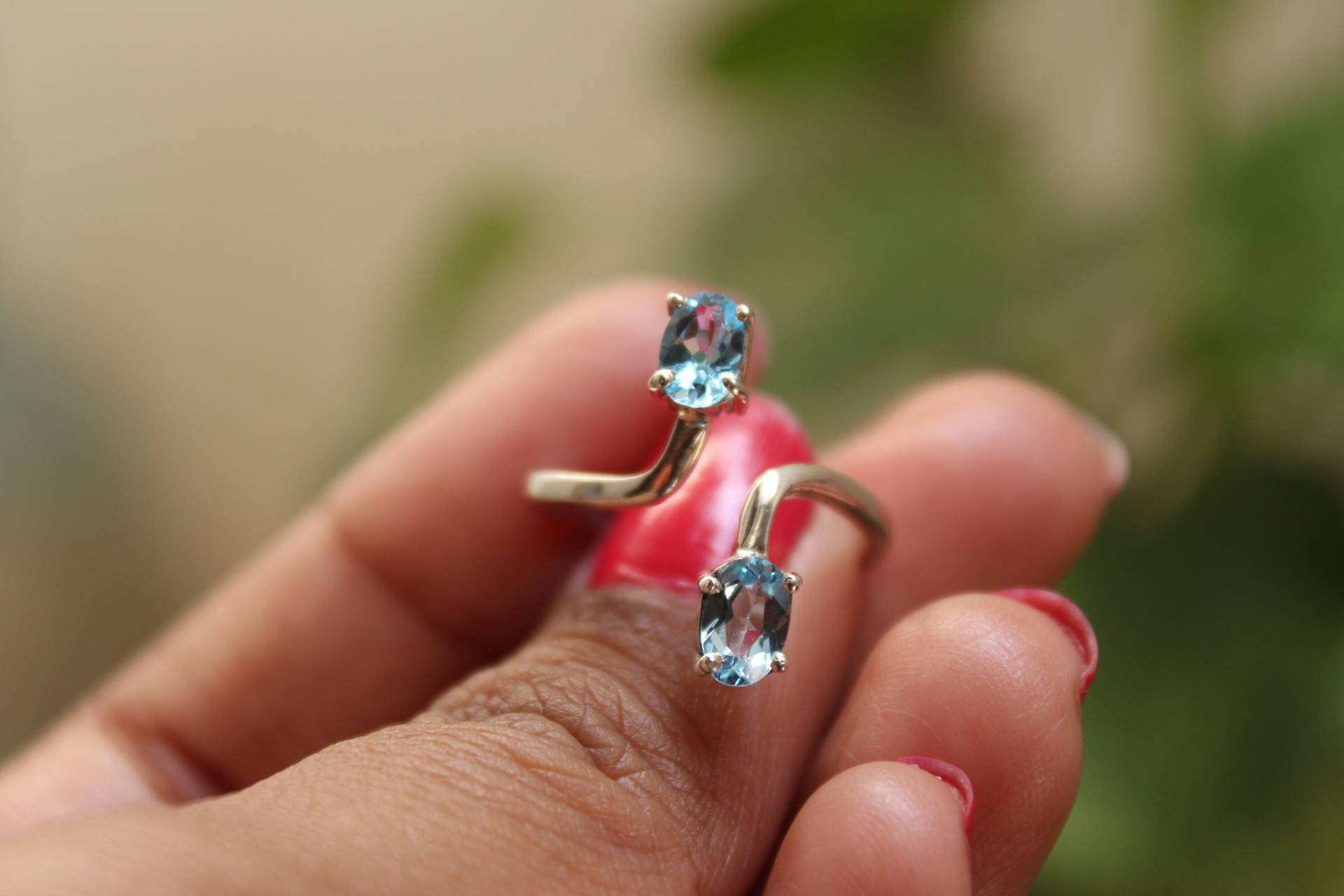 Blautopas Ring Handgemachte Sterling Silber Verlobungsring von PoonamArtsNJewels