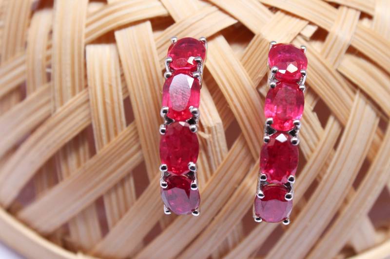 Rubin Ohrstecker 925 Sterling Silber Halb-Creolen von PoonamArtsNJewels