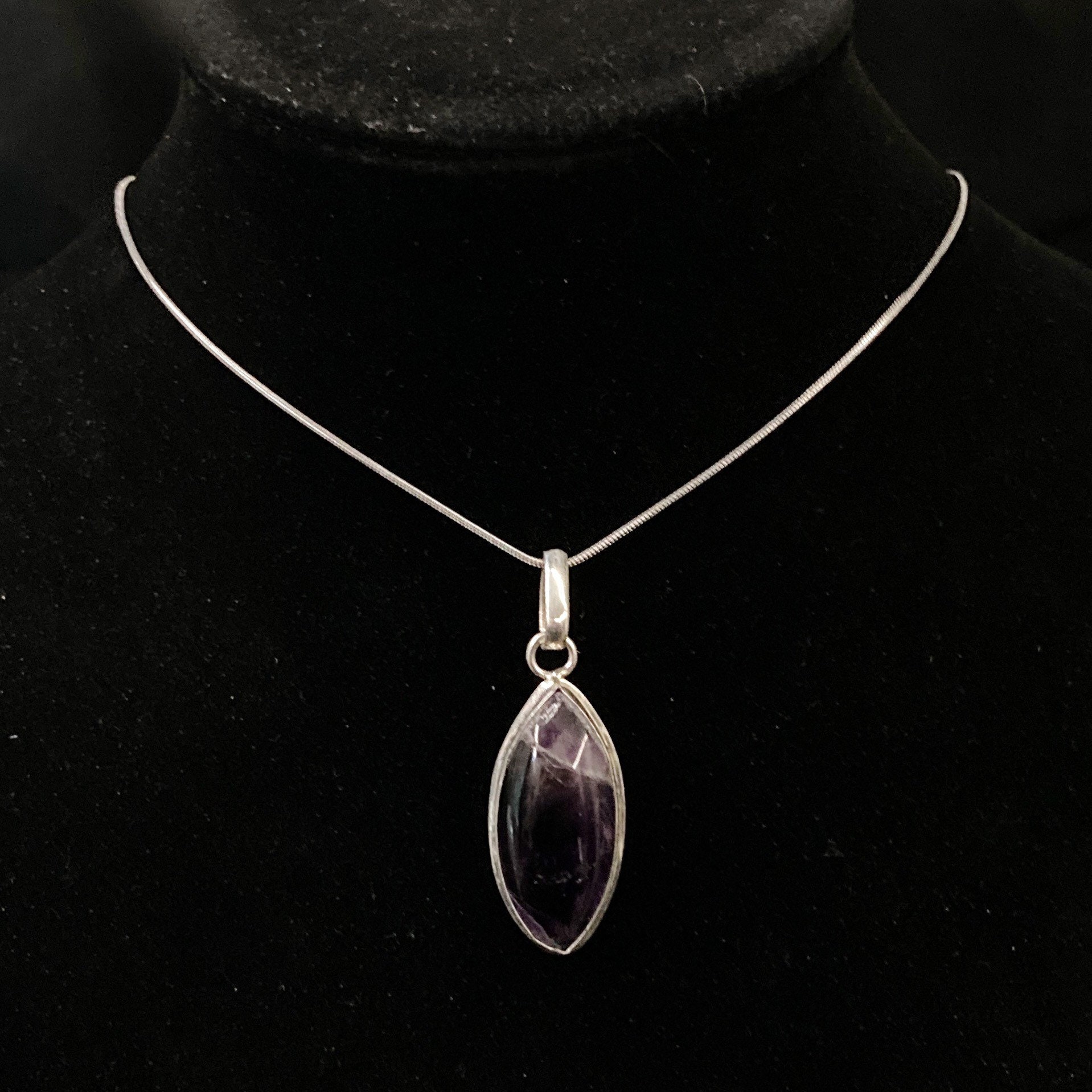 Amethyst Halskette, Anhänger, Schmuck, Quarz Violetter Quarz, Silber Lünette von PopBangBoom