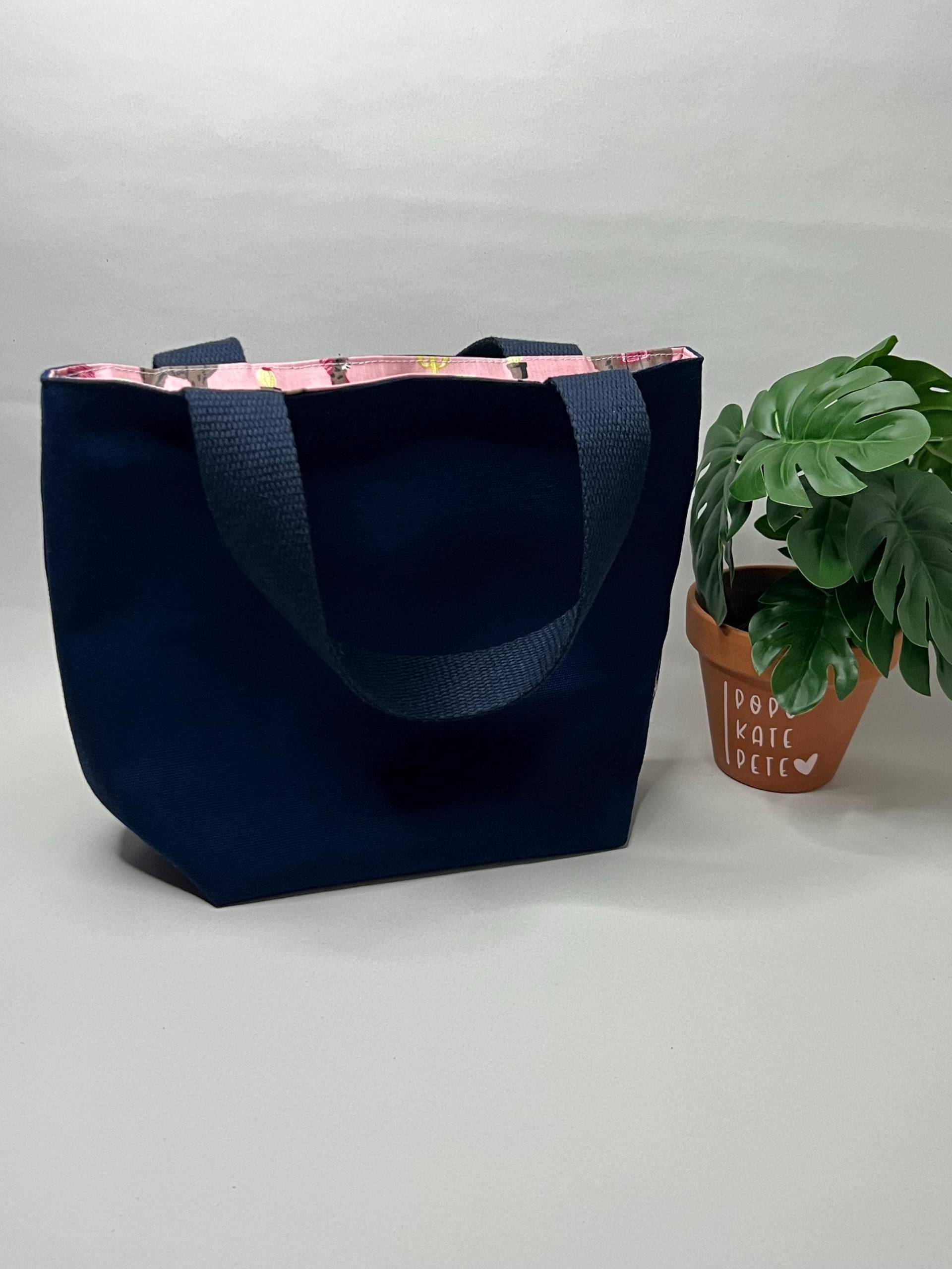 Kleine Tragetasche Mit Wachstuchseite, Geeignet Für Kinder Und Erwachsene, Als Einkaufstasche Oder Alles Andere Was Platz Findet von Popokatepete