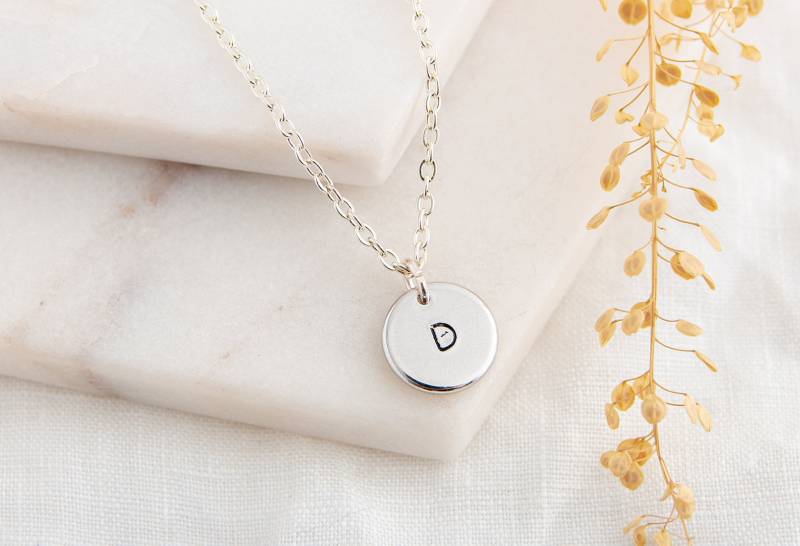 Silber Initial Halskette | Handgestempelter Personalisierter Schmuck von PoppyKittenJewellery
