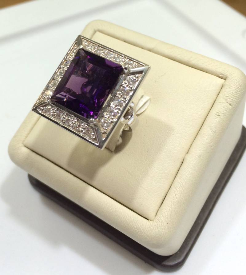 Amethyst Princess Cut Diamant Ring Für Frauen in 14 Karat Weißgold.babbief Kollektion Von Beliebten Gems Miami von PopularGemsMiami