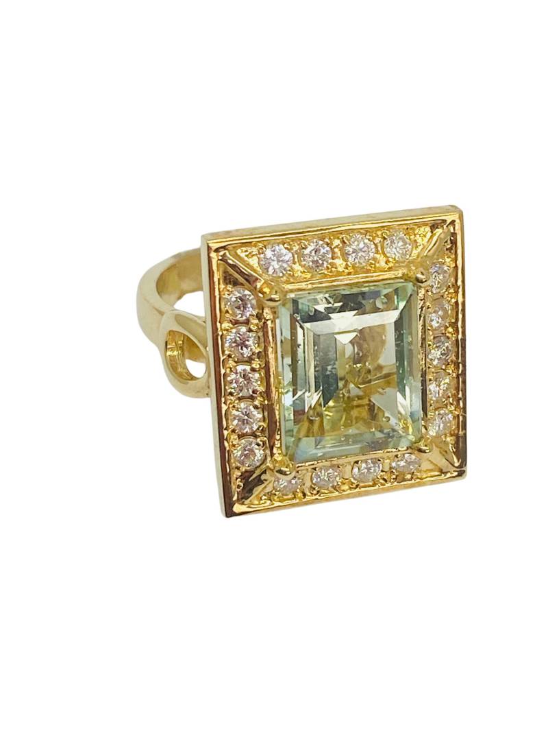 Grün Amethyst Smaragd Schnitt Frauen Gold Cocktail Ring in 14 Karat Weißgold. Kollektion Babbief Von Beliebte Gems Miami von PopularGemsMiami