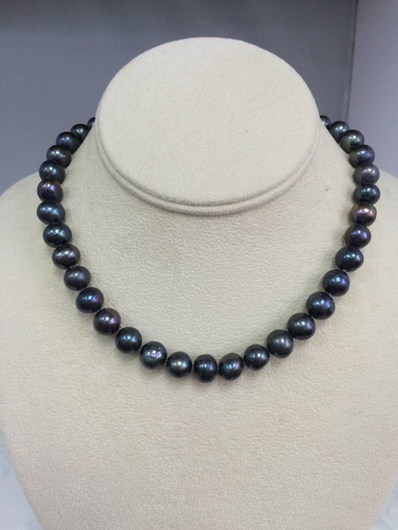 Halskette Mit Schwarzen Süßwasserperlen Und Silberverschluss von PopularGemsMiami