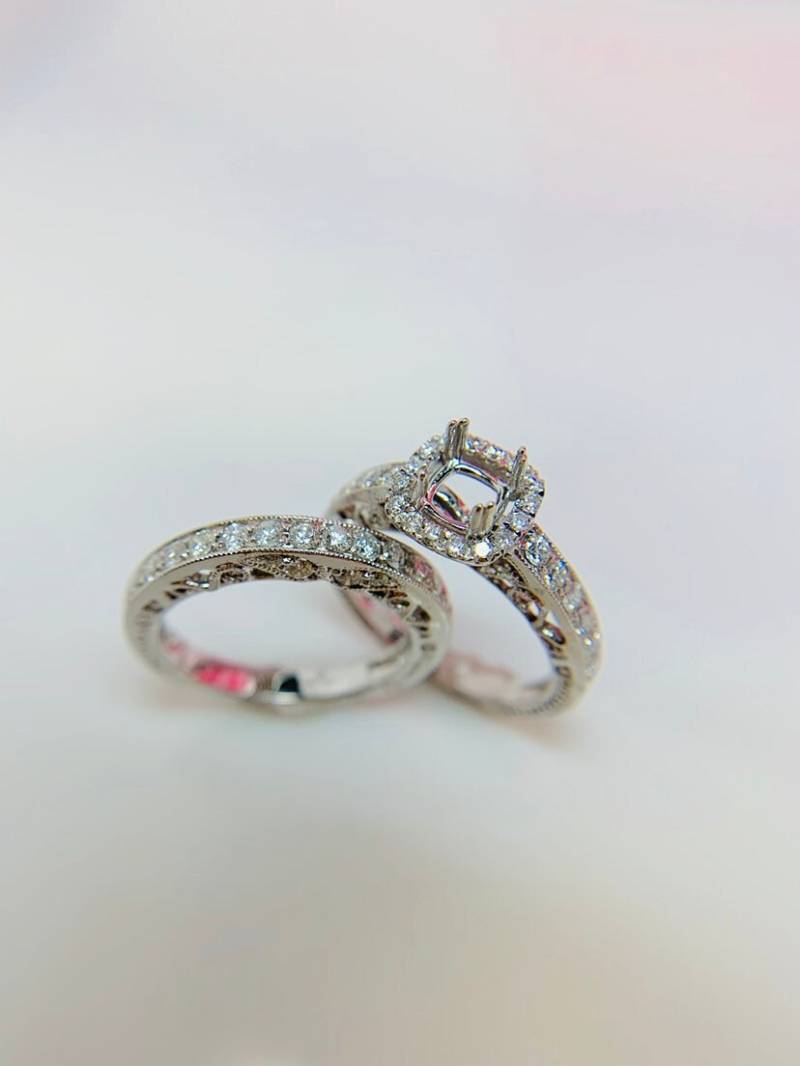 Semi Mount Vintage Look Diamant Braut Set in 14K Gold Und Weiß Runde Diamanten von PopularGemsMiami