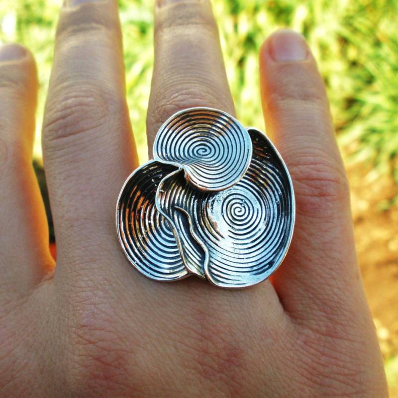Oxidierter Sterlingsilber-Statement-Ring Boho Spiralen von Porans