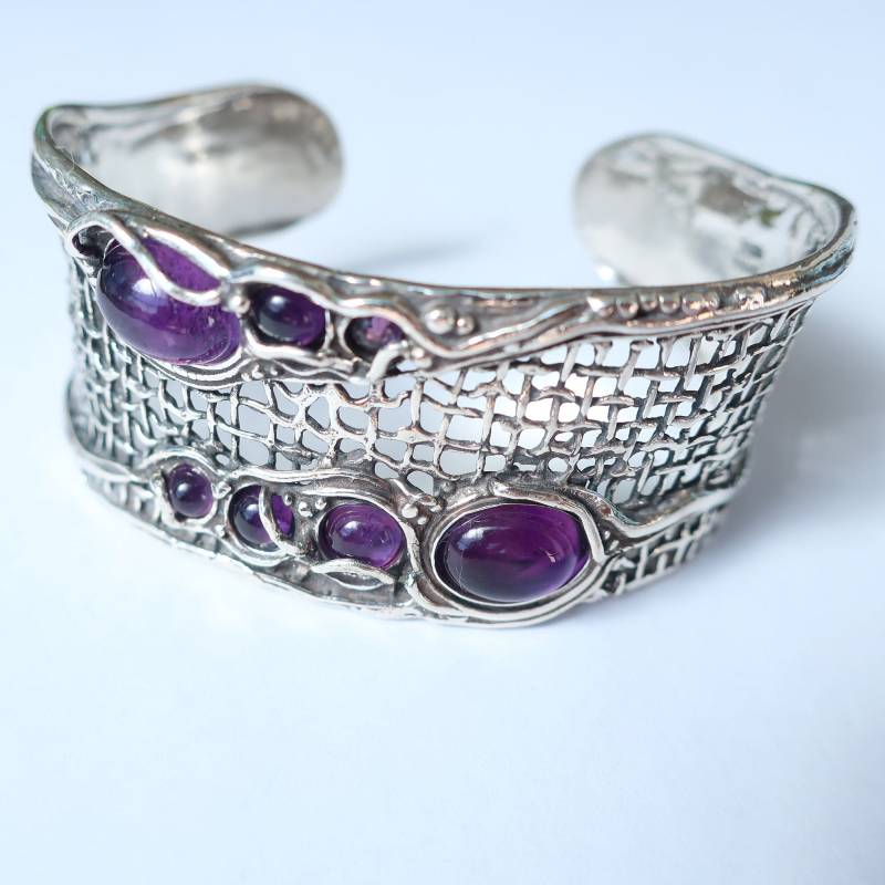 Sterling Silber Manschette Armband, Granat Amethyst Weitmasch Damen Statement Schmuck, Einzigartige Boho Edelstein Mode von Porans