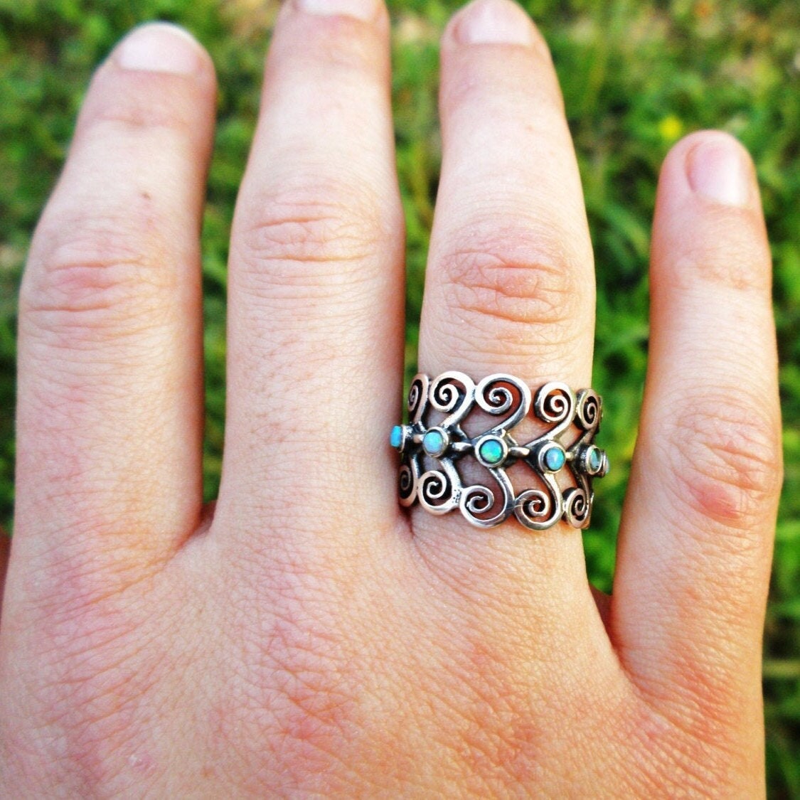 Vintage Silber Ring Für Frauen, Multi Stein Bandring, Einzigartige Breite Spiralring von Porans