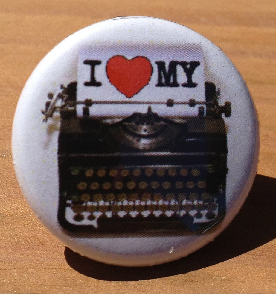 Ich Liebe Meine Schreibmaschine - Knopf, Magnet Oder Flaschenöffner Ich Liebe Meine Schreibmaschine - Knopf, Magnet Oder Flaschenöffner von PortlandButtonWorks