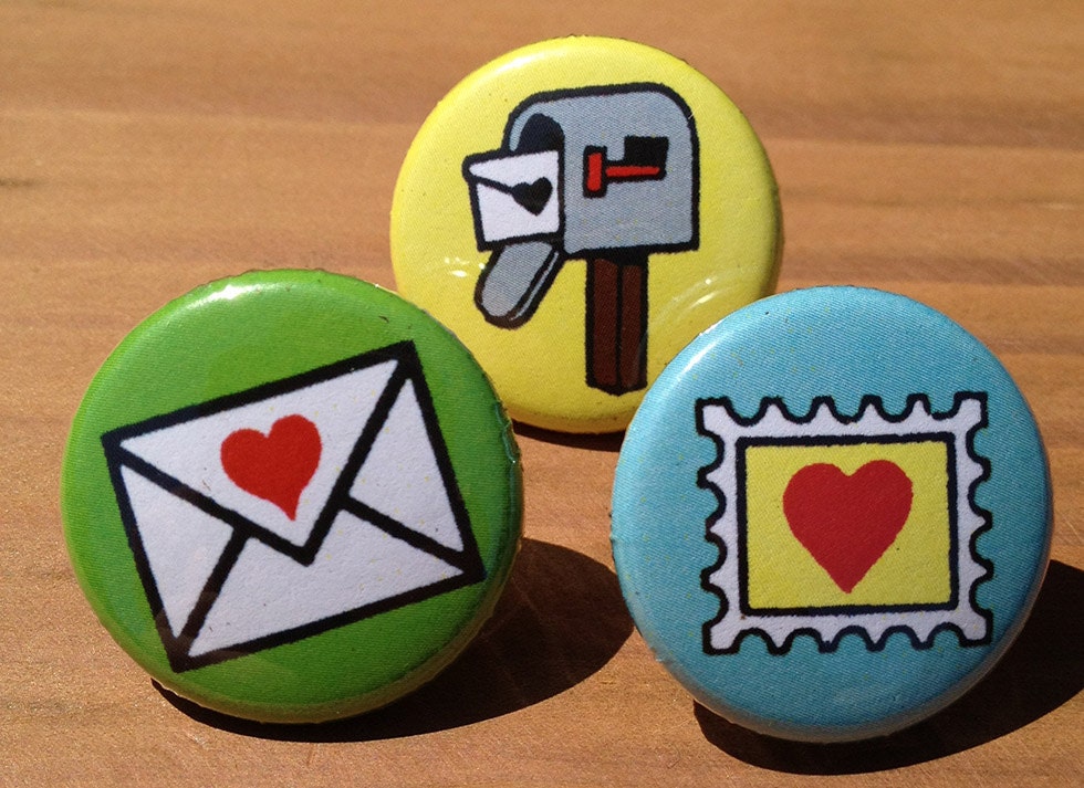 Postal Love 3Er Set - Knöpfe Oder Magnete Postal Love 3Er Set - Knöpfe Oder Magnete von PortlandButtonWorks