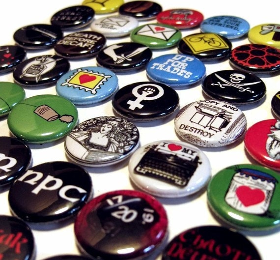 Wähle 5 Aus Über 80 Designs - Buttons, Magnete Oder Flaschenöffner von PortlandButtonWorks