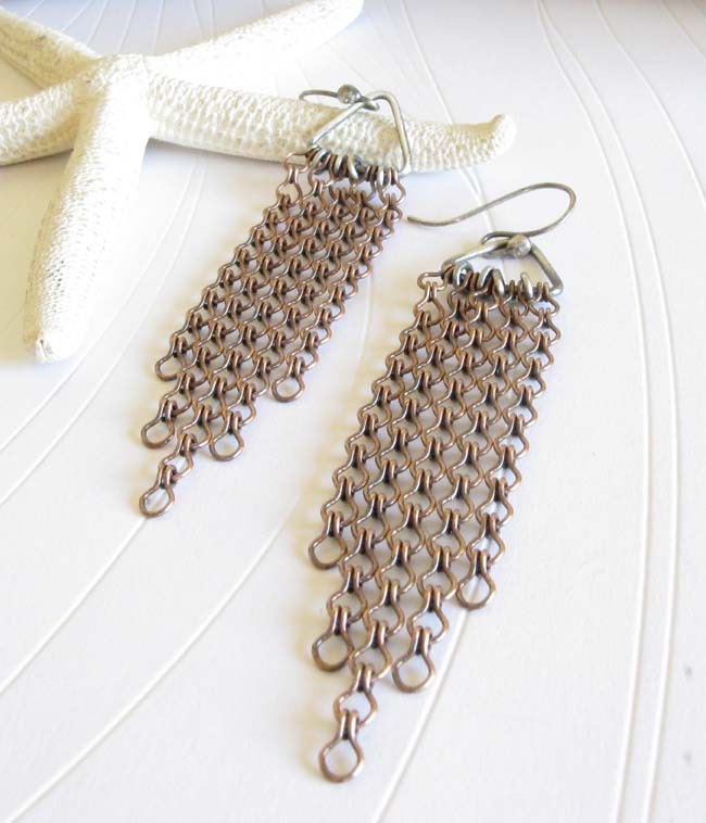 Boho Gemischt Metall Lange Baumelnde Kette Ohrringe Handgefertigt in Kupfer Und Sterling Silber Boho Gemischt Metall Lange Baumelnde Kette Ohrringe Handgefertigt in Kupfer Und Sterling Silber von PoseidonsBooty