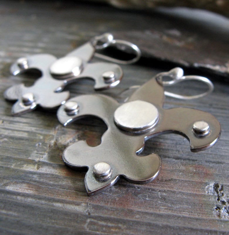 Fleur De Lis Gemischt Metall Ohrringe Aus Kupfer Und 925Er Silber Handgefertigt von PoseidonsBooty