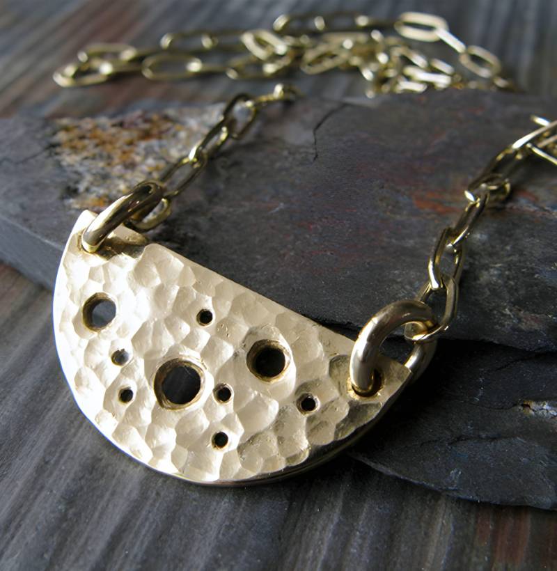 Gold Filled Halbscheibe Anhänger Lange Layering Halskette Auch in Sterling Silber Erhältlich Gold Filled Halbscheibe Anhänger Lange Layering Halskette Auch in Sterling Silber Erhältlich von PoseidonsBooty