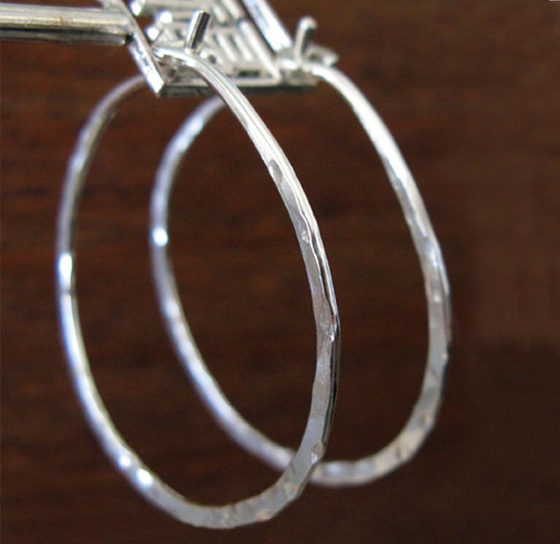 Handgefertigte Dicke Sterling Silber Gehämmerte Hoop Ohrringe | 3.25 " Handgefertigte Dicke Sterling Silber Gehämmerte Hoop Ohrringe | 3.25 " von PoseidonsBooty