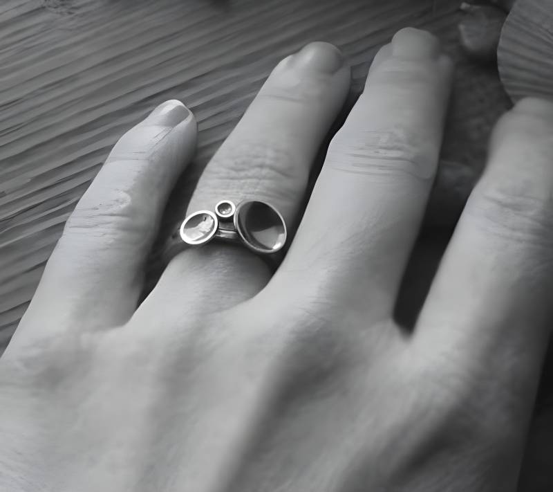 Stapelringe Trio Set Aus Rustikalen Oxidierten Sterling Silber Ringen Mit Winzigen Kuppeln Stapelringe Trio Set Aus Rustikalen Oxidierten Sterling Silber Ringen Mit Winzigen Kuppeln von PoseidonsBooty