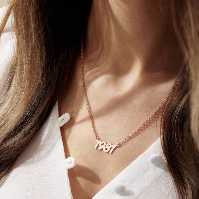 Personalisierte Datum Halskette | Sterling Silber, Geschenk Für Frauen von PoshTottyDesigns