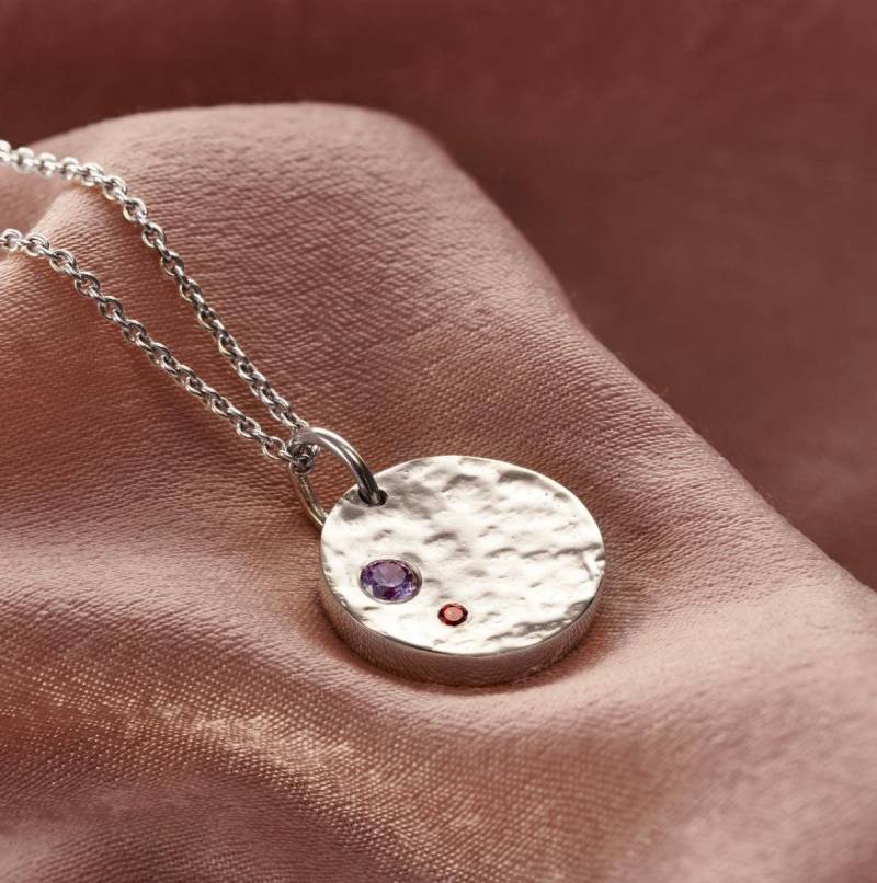 Personalisierte Halskette Aus Sterlingsilber Mit Geburtsstein Konfetti Disc Anhänger, Handgemacht von PoshTottyDesigns