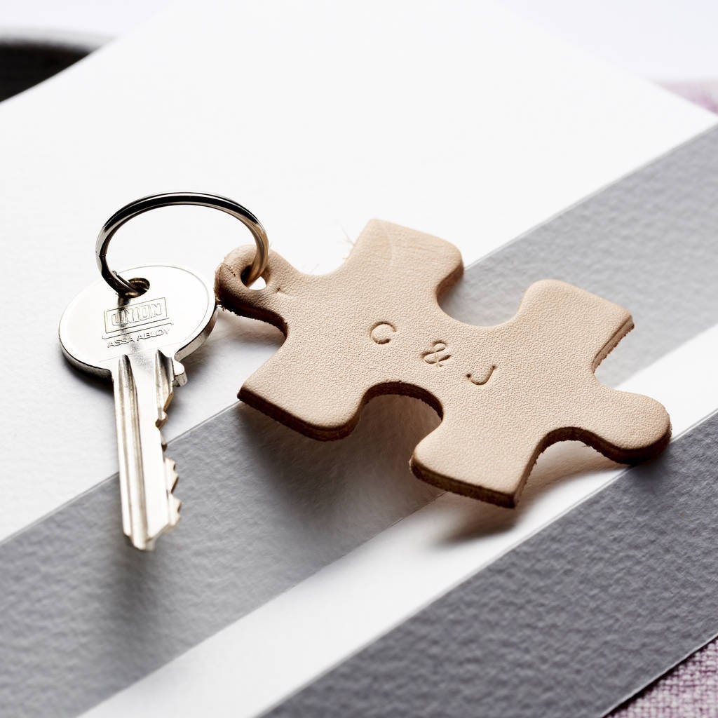 Personalisierte Leder Jigsaw Schlüsselanhänger | Tolles Geschenk Zum Geburtstag Handarbeit Für Männer von PoshTottyDesigns