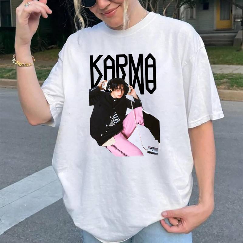 Retro Lee Weiß Stray Kids Shirt, Karma Album Zeremonie Domiate World Tour 2025 Skz Kpop von PotsdamPlazash