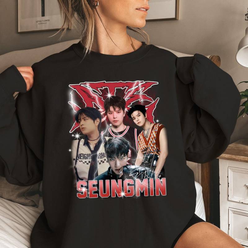 Vintage Seungmin Stray Kids Domiate Shirt, Kpop World Tour 2025 in Us Mixtape von PotsdamPlazash
