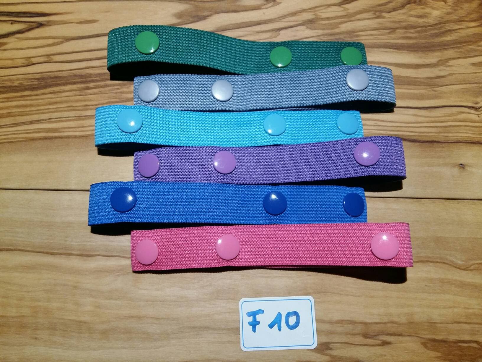 Geschenkidee Für Pflegeberufe, Farbenfrohes Maskenband Berufe Mit Maskenpflicht, Geschenk Pflegedienst, Wertschätzung Op-Personal Geschenkidee Für Pflegeberufe, Farbenfrohes Maskenband Berufe Mit Maskenpflicht, Geschenk Pflegedienst, Wertschätzung Op-Personal von Pottbinder