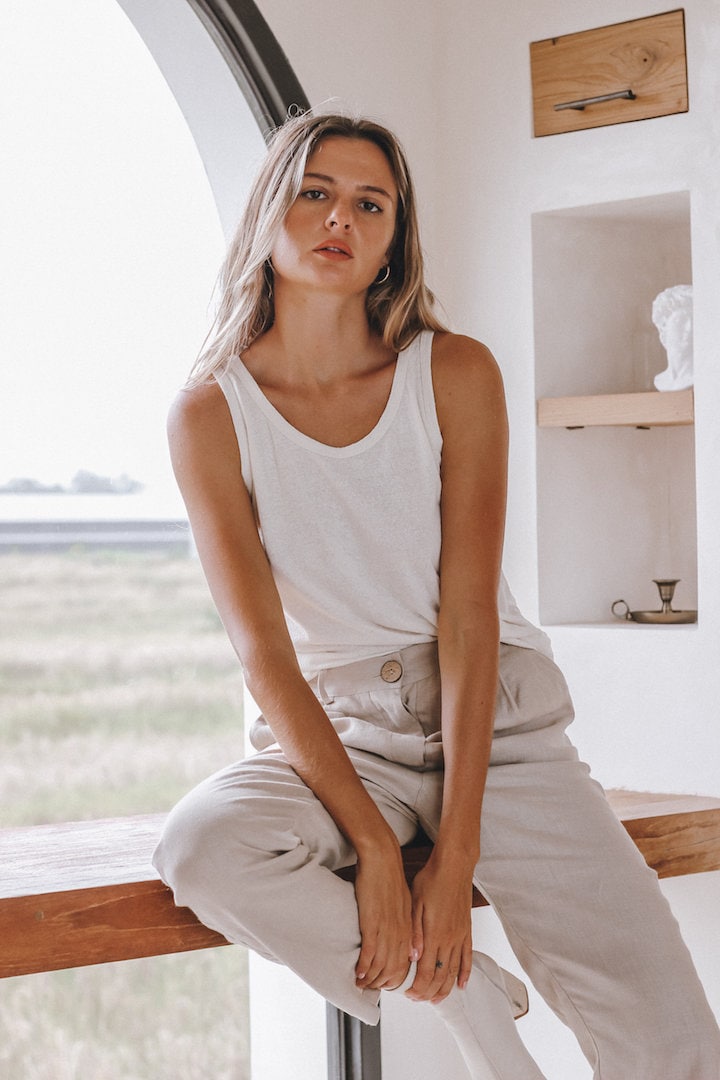 Weste Tank Top N001 - Rohseide Jersey Ärmelloses Frauen Made To Order Slim Fit Style von Poulithelabel