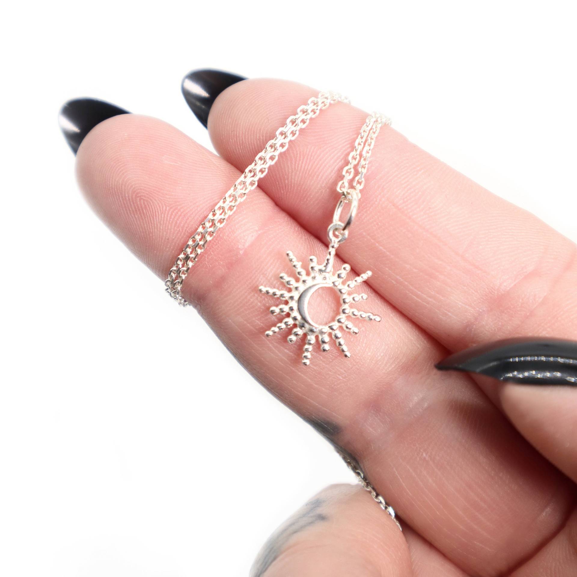 Boho Kette Sonne Silber 925, Mit Anhänger Sonne, Mond Schmuck, Feiner Silberkette, Geschenk Für Frauen von PourLaRebelle